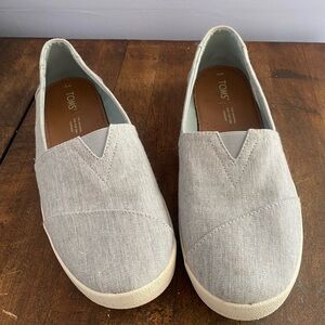 TOMS Light Gray Slip-On Shoes